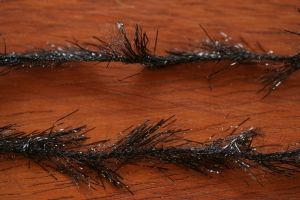 Medium Crystal Hackle Black